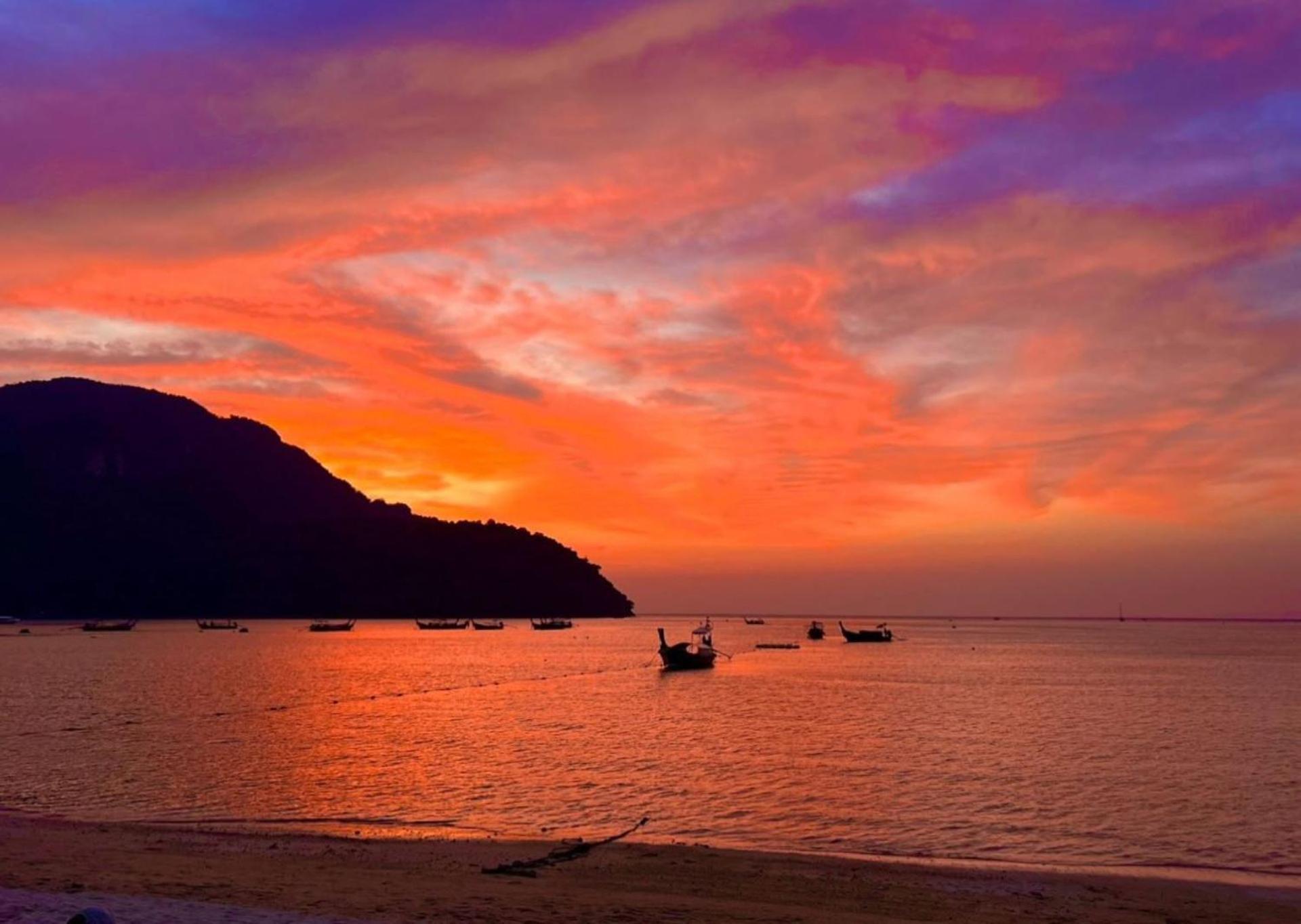 Blanco Beach Bar Hostel Islas Phi Phi Exterior foto
