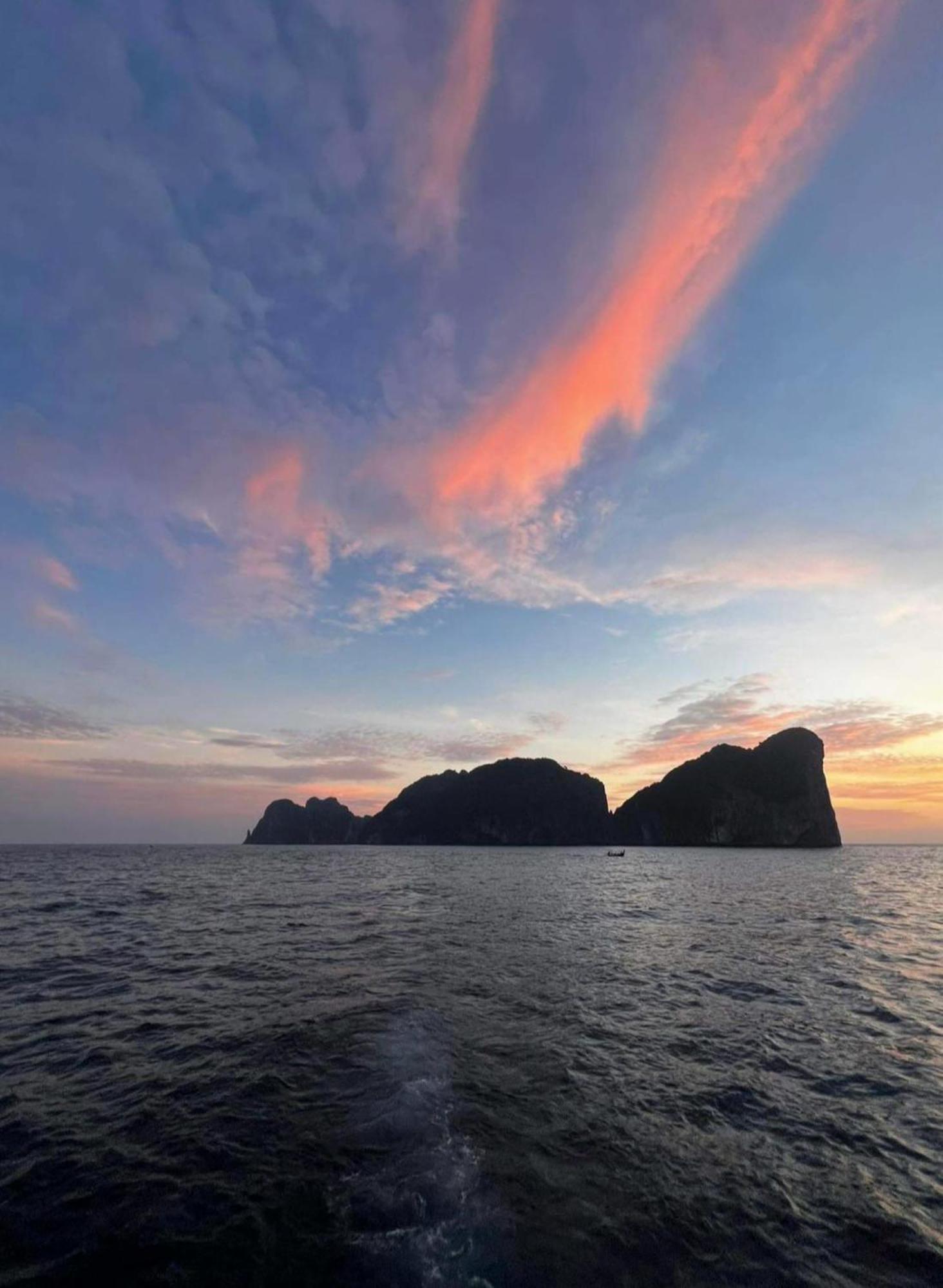 Blanco Beach Bar Hostel Islas Phi Phi Exterior foto